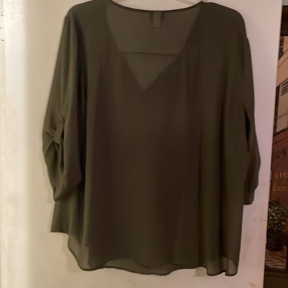 Torrid olive green blouse - Picture 6 of 6